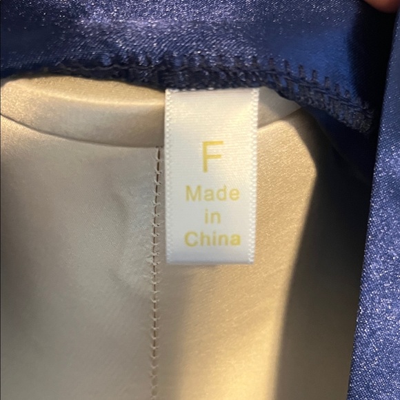 Deep Blue Satin Robe - Picture 2 of 7